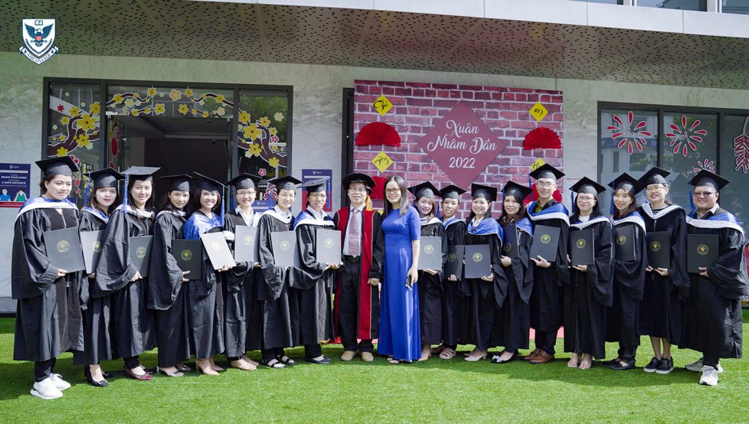 amcollege-to-chuc-le-be-giang-va-trao-chung-chi-tot-nghiep-cho-cac-hoc-vien-lop-quan-ly-mam-non-dao-tao-bao-mau-cap-duong