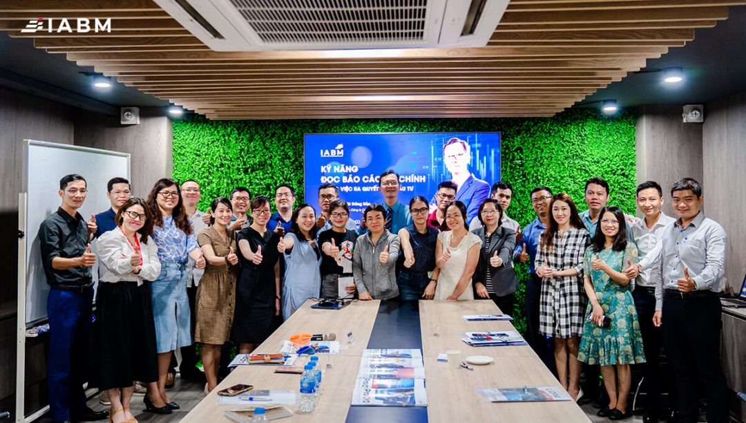 iabm-organizes-a-series-of-thematic-experiential-classes-under-the-professional-director-training-program-for-managers