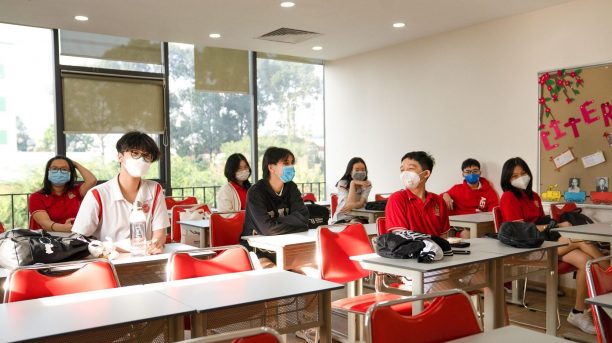 wass-va-pennschool-don-hoc-sinh-quay-tro-lai-truong-sau-covid-19