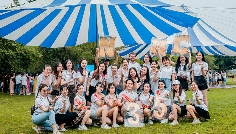 dai-gia-dinh-indochina-group-cung-chao-don-ngay-nha-giao-viet-nam-thong-qua-hoat-dong-team-building-gala