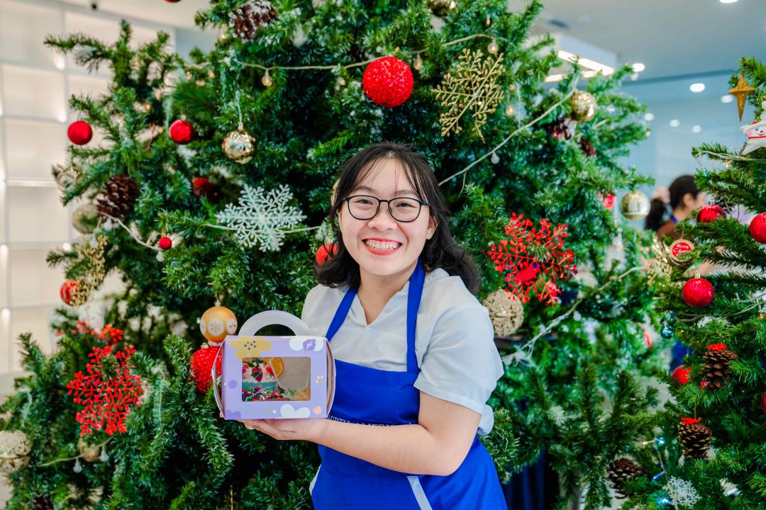 amcollege-hosted-a-series-of-hands-on-events-in-the-bartending-baking-and-pastry-field