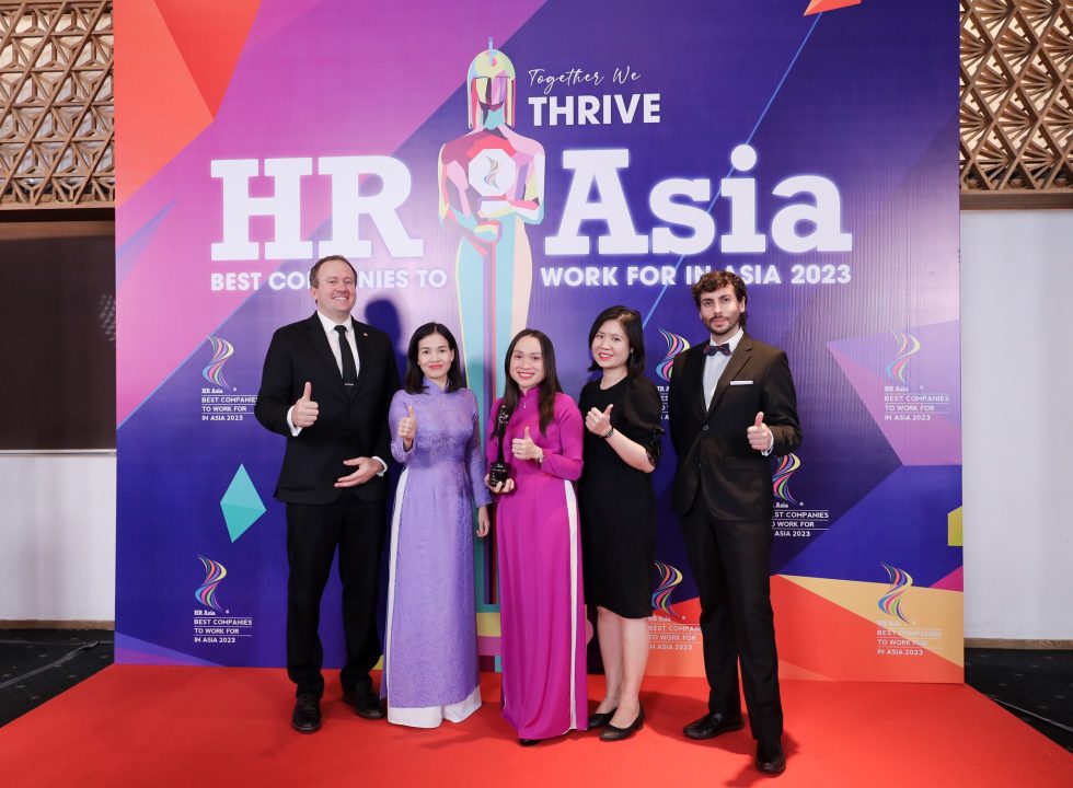 rt-holdings-nhan-giai-thuong-danh-gia-tai-hr-asia-best-companies-to-work-for-in-asia-awards-2023