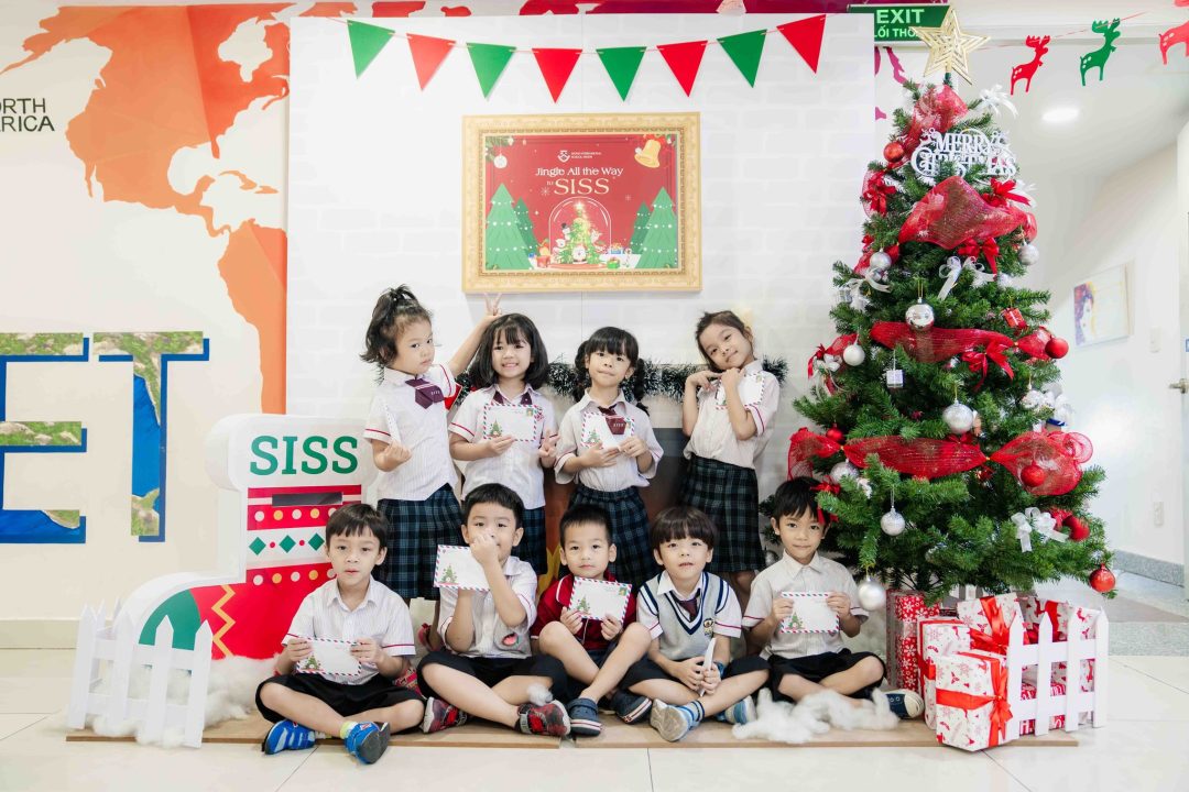 celebrating-a-sparkling-christmas-with-siss