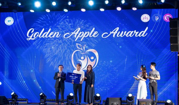 the-best-teacher-teaches-from-the-heart-not-from-the-book