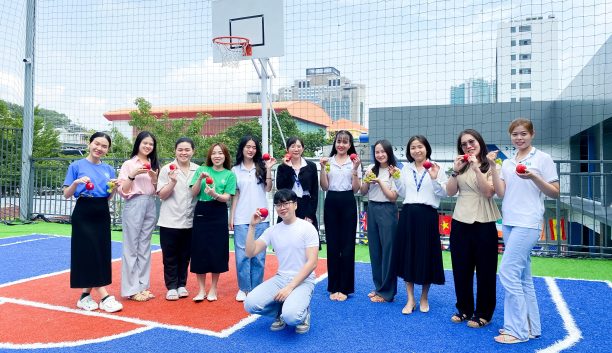 honoring-extraordinary-women-with-rt-holdings