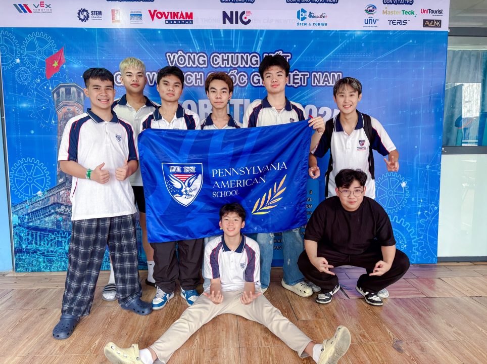 talented-engineers-advanced-to-the-final-round-of-the-vex-robotics-vietnam-national-championship-2025