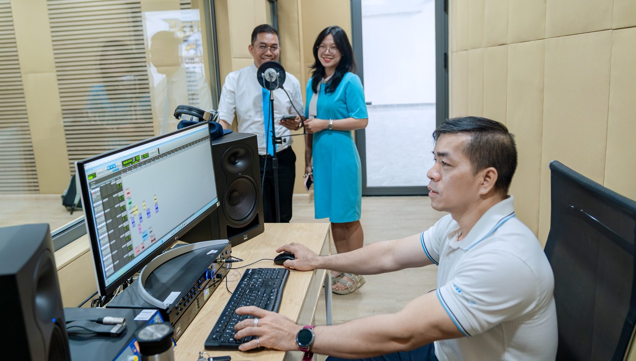 cac-mv-chao-mung-nam-hoc-moi-da-duoc-san-xuat-nhu-the-nao