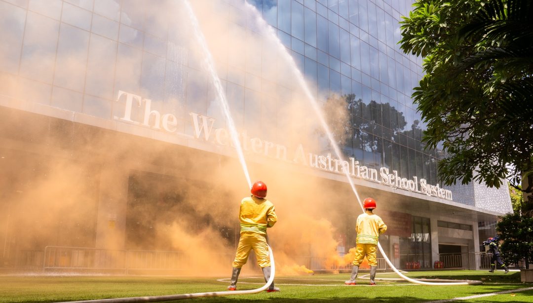 cac-he-thong-truong-cua-rt-holdings-tich-cuc-xay-dung-moi-truong-hoc-duong-an-toan