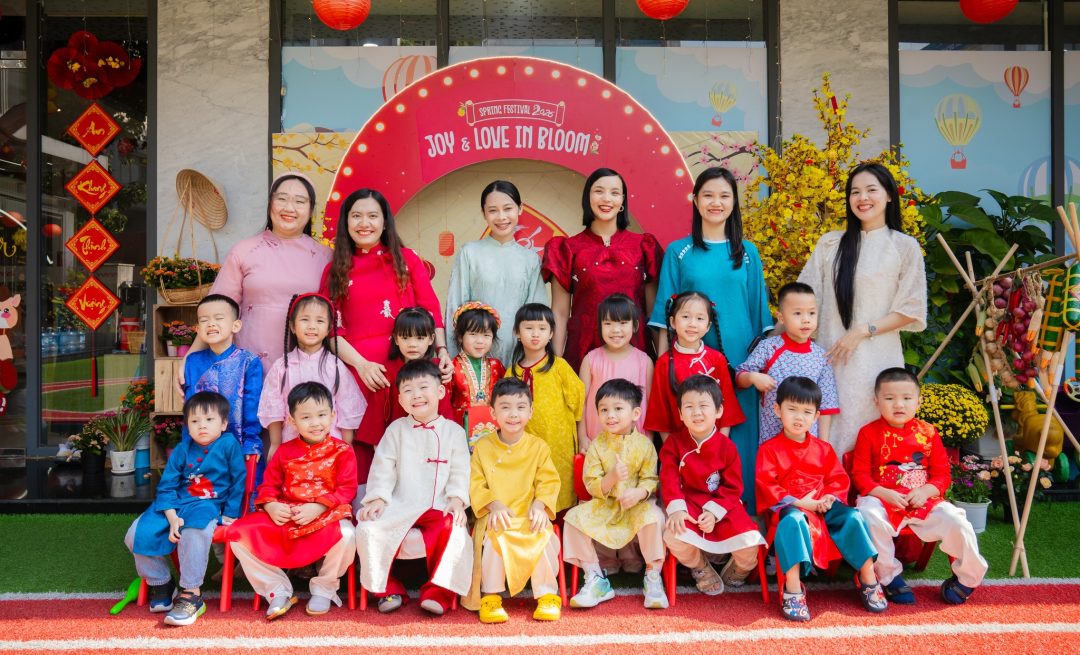 xuan-da-ve-voi-rt-holdings